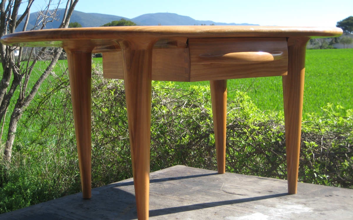 Table basse bois tourné sculpté